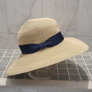 NINE WEST SUN BEACH HAT, ONE SIZE, CREAM/BLUE, FABRIC/PAPER STRAW, PACKABLE